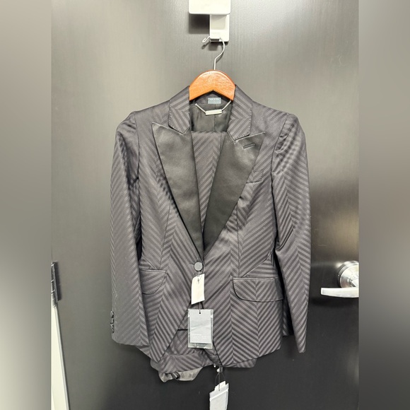 Alexander McQueen Other - Alexander McQueen Women’s Black Evening Pantsuit